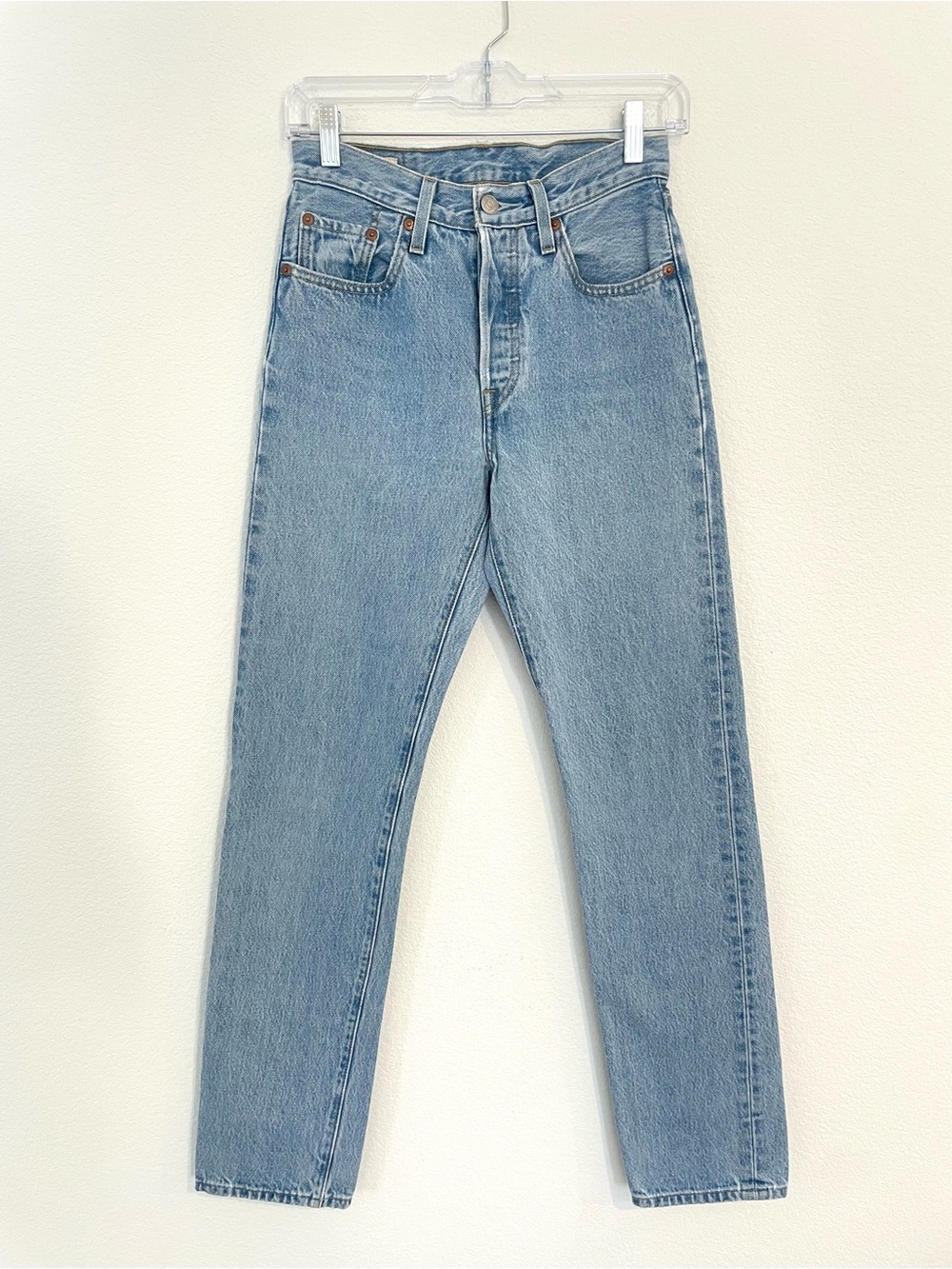 Levi's Premium 501 High-Rise Light Wash Women's 24 Jeans - Picture 2 of 15